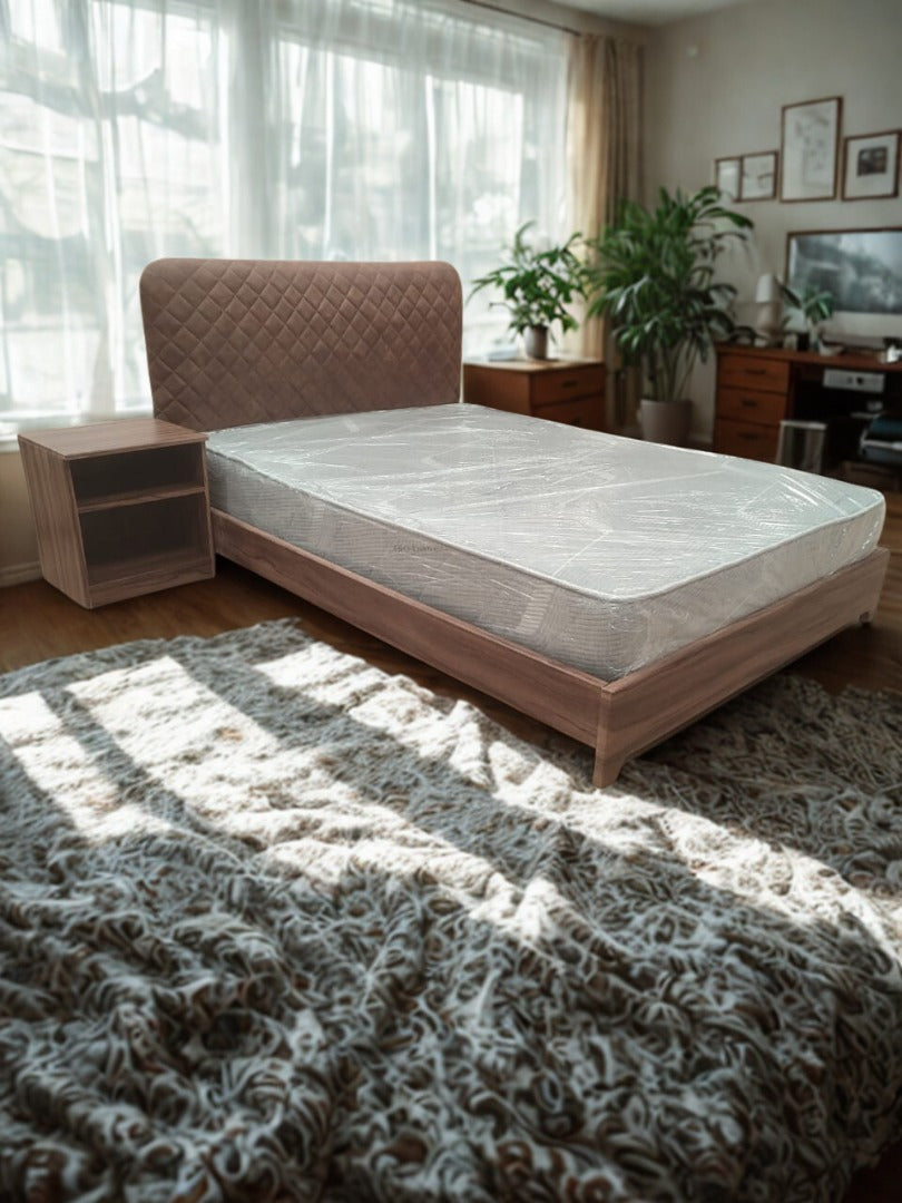 Lit 2 places + matelas épaisseur 20 Lit 2 places + matelas épaisseur 20